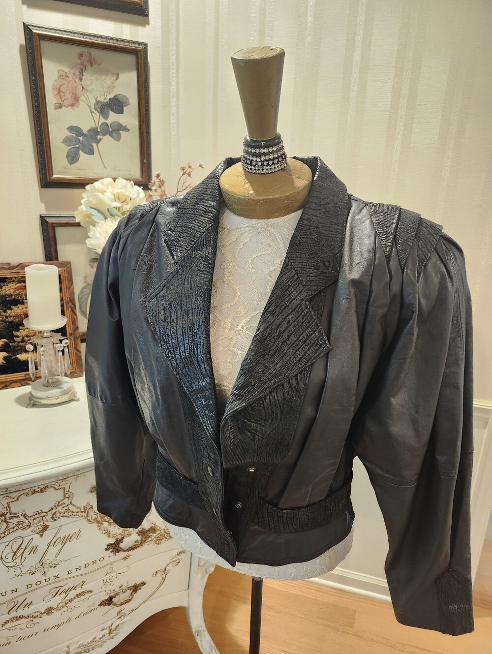 Vintage G-III Black Leather Jacket 80s Power Shoulder Cropped S